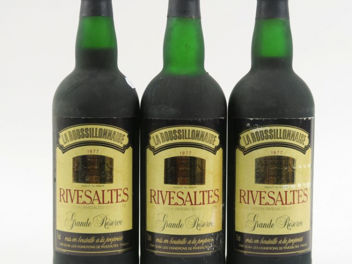3 BOUTEILLES RIVESALTES 'GRANDE RÉSERVE' LA ROUSSILLONNAISE  - 1977