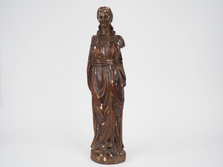 Sculpture XVIIème en bois sculpté et polychrome.  « Jeune femme à l'an