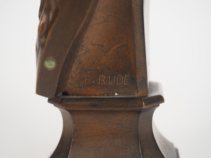 F. RUDE. "Christ à la couronne d'épines". Sujet en bronze à patine bru