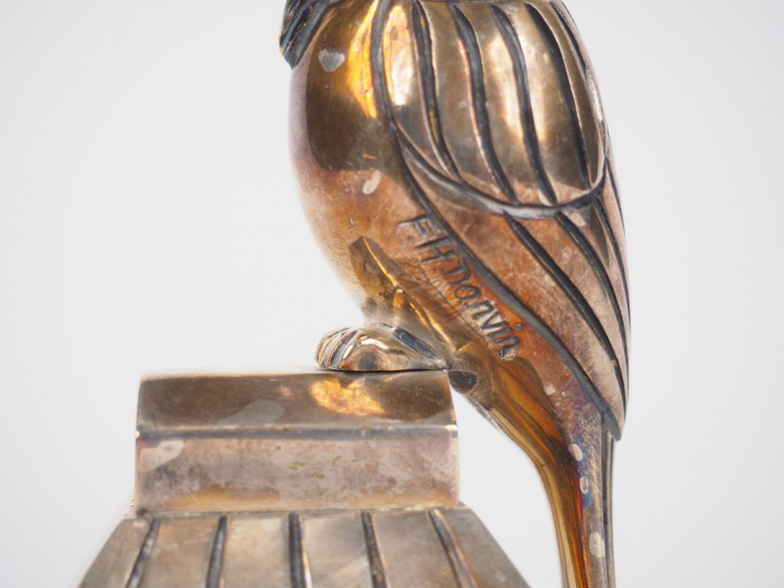 	F.H DANVIN « Oiseau perché » Sujet en bronze argenté et marbre portor