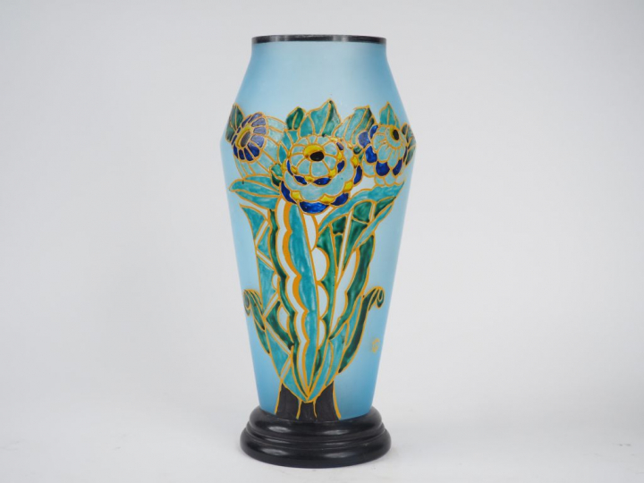 	Vase Art Déco en verre émaillé, à décor de fleurs, bleu, jaune et ver