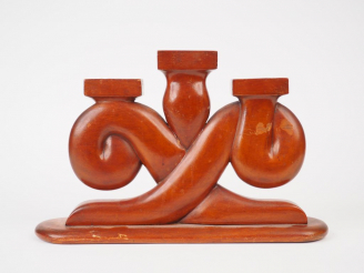 Vente aux enchères Candélabre 1940 en acajou éclairant à trois lumières (deux binets légè