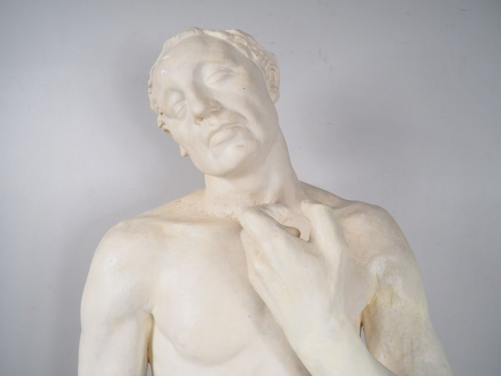 J. H. CARRIERE. "Adam" Sculpture monumentale en plâtre. (Accidents et 