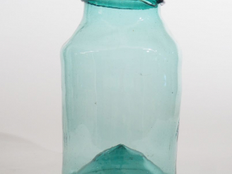 Vente aux enchères Grand bocal à conserve XVIIIème XIXème en verre soufflé de Grésigne.  