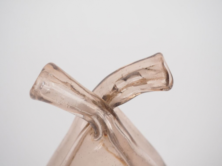 Guedoufle en verre soufflé XVIIIème.  H. 23,5 cm