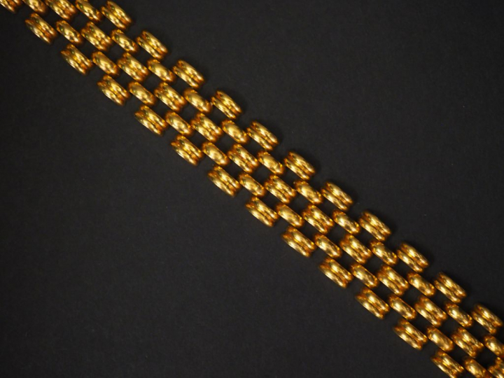 Bracelet en or 1940, maille tank.  Poids. 46 g
