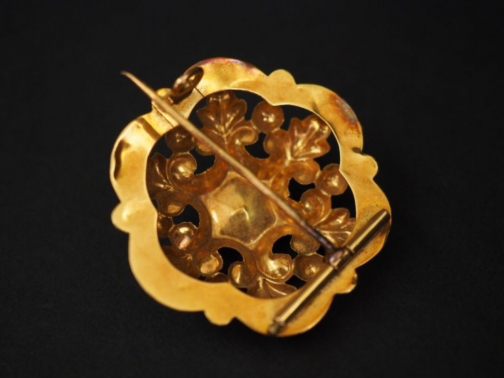 Broche Napoléon III en or. Poids : 6,10 g
