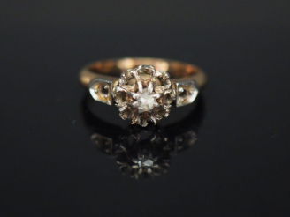 Vente aux enchères Bague 1900 en or jaune et diamant taillé en rose