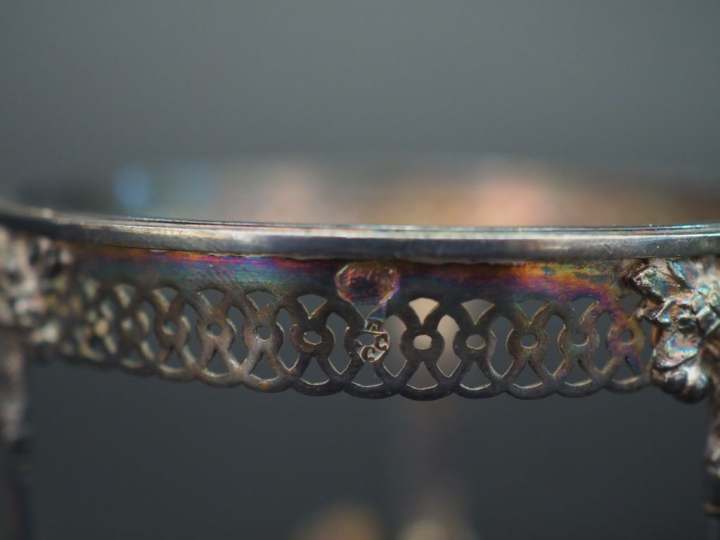 Paire de montures de salerons en argent, première moitié du XIXème.  P