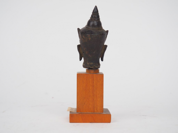 Tete de bouddha en bronze, école d'Ayutthaya. Siam, XVIIème siècle. H.
