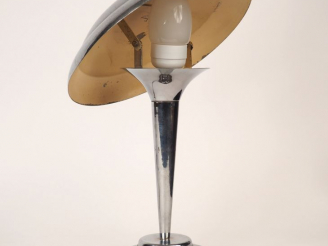 Vente aux enchères Lampe de bureau 1940 en métal chromé.  H. 35 cm.