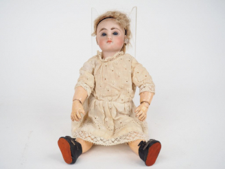 Vente aux enchères STEINER. "Bébé". C 4/10. Système Bourooin. Marqué au tampon rouge à l'