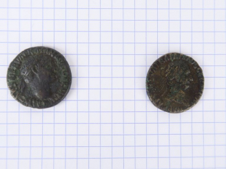 Vente aux enchères Trajan (98-117 apr. J.-C.), lot de deux as, R/ TR POT COS IIII PP, Vic
