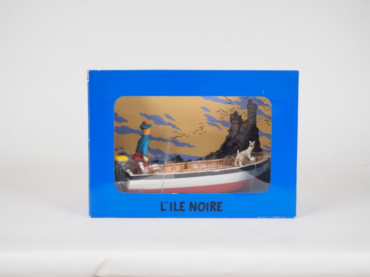 Ref 43002 TINTIN Collection DIORAMA Couverture Album"L'ile Noire" Barq