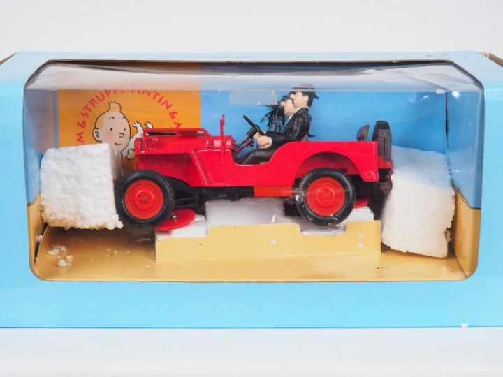 Jeep Hapax Tintin au pays de l'or noir 1/18e TBE Boite un petit peu ab