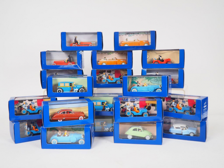 20 Voitures ATLAS (001x5,002x4 dont 1 boite abimée,004x3,005x2,015x2 d