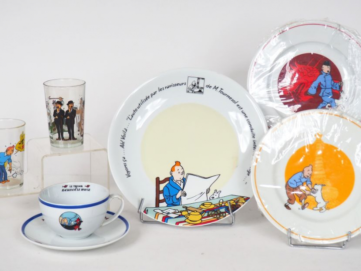 Tasse Rackham le rouge (recollé au niveau anse) et sous tasse + Assiet