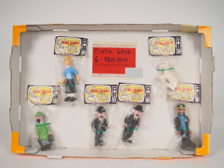 Vente aux enchères 6 figurines LAYA NEUVES dans leur emballage d'origine