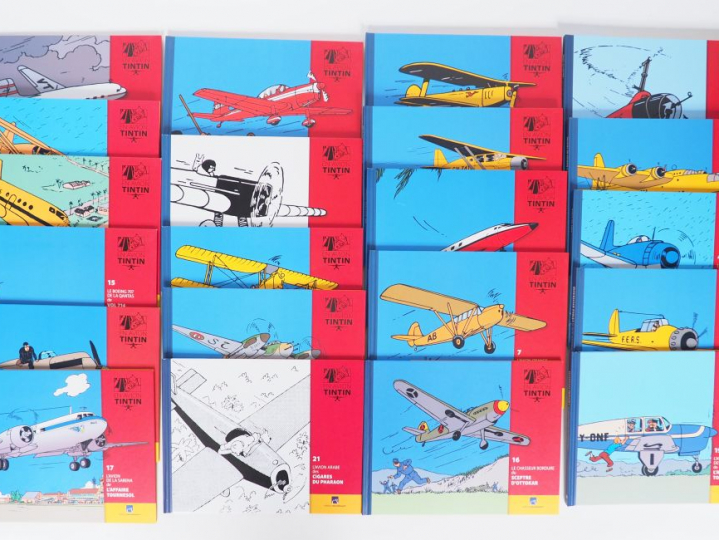 37 En Avion TINTIN : 33 Livrets (1 à 33) + 33 Figurines (32 socles et 