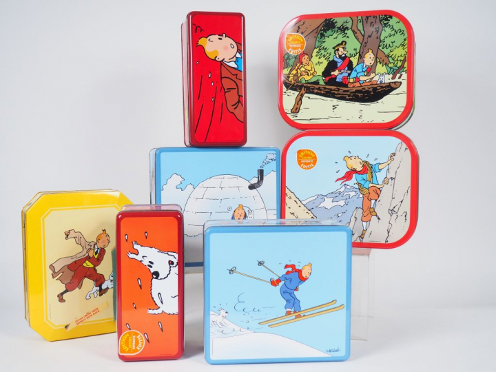 4 boites métal "Temple soleil" 2010 + 3 boites diverses TBE