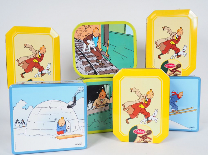7 boites métal diverses DELACRE TBE dont 4 diverses et 3 "Tintin court