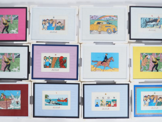 Vente aux enchères 25 cadres avec cartes postales de collection diverses encadrées NEUF