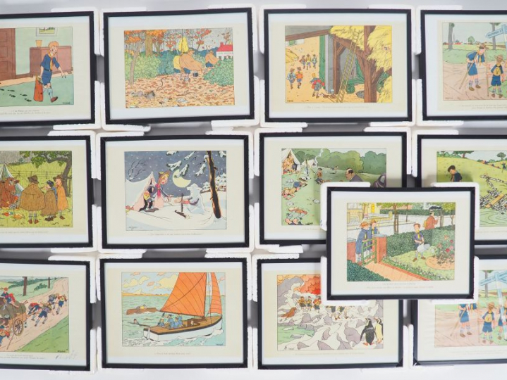 31 Cadres dont 18 cadres avec cartes postales de collection diverses e