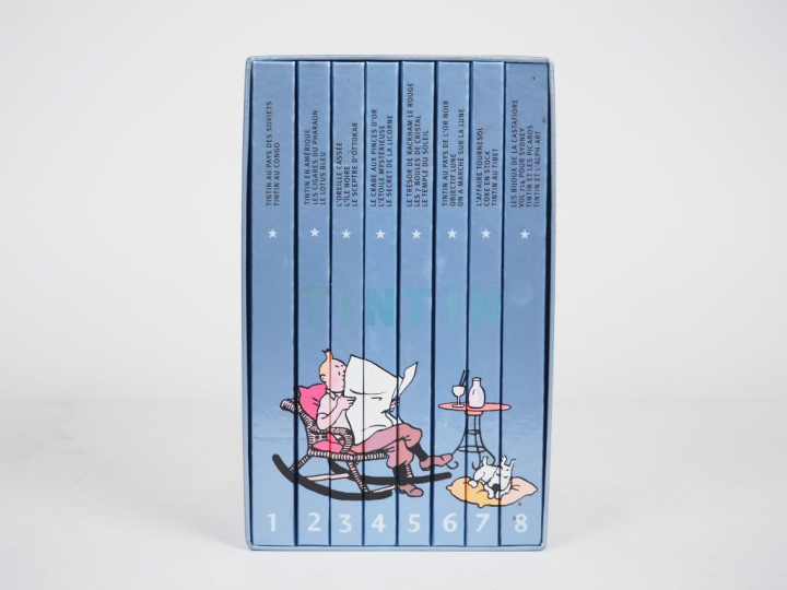 COFFRET BD LES AVENTURES DE TINTIN en 8 VOLUMES BE coffret légèrement 