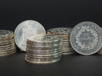 Vente aux enchères 42 pièces de 50 francs argent Poids : 1260 g