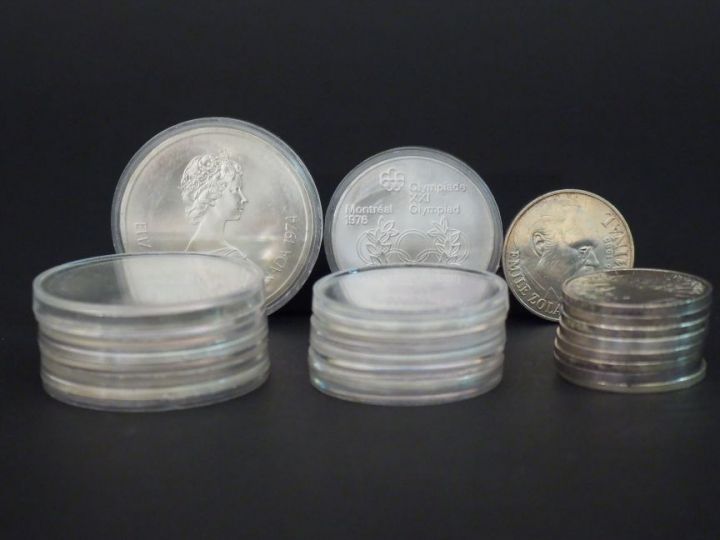 9 pièces de 100 francs argent  Poids : 130 g on y joint sous emboitage