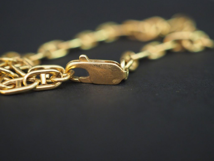 Bracelet en or maillons ajourés Poids : 4,70 g