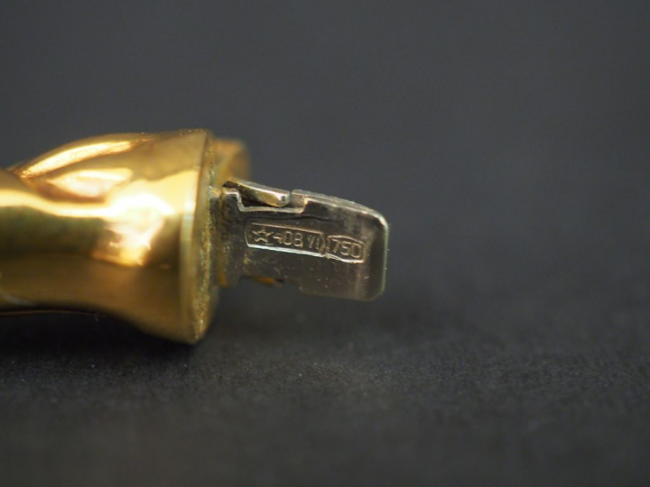 Bracelet jonc en or. Poids : 14 g
