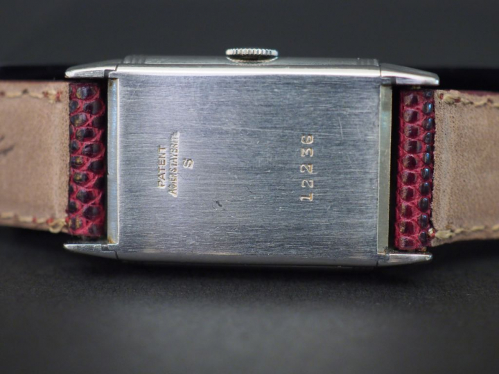 JAEGER LECOULTRE. Montre "reverso"