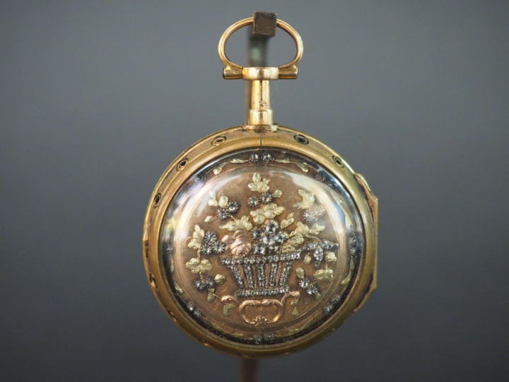 DOMINICE ET BLONDET à Genève. Montre fin XVIIIème en or à décor de pan
