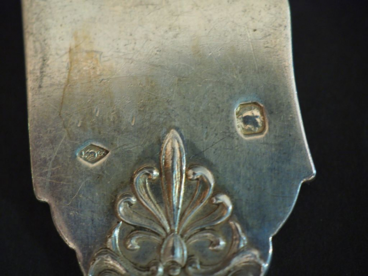 12 couverts à poisson de style Empire en argent poinçon Minerve Poids 