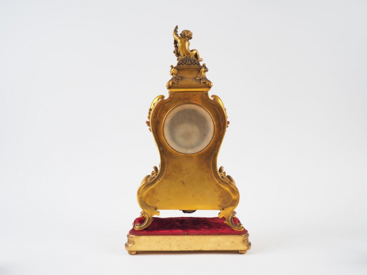 Garniture de cheminée Napoléon III de style Louis XV en bronze doré et