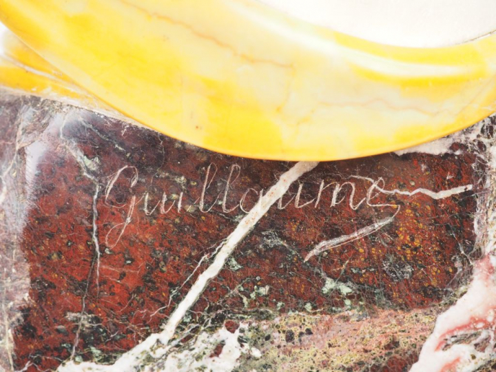 GUILLAUME. "Rebecca" Sculpture en marbre polychrome et albâtre. Signée