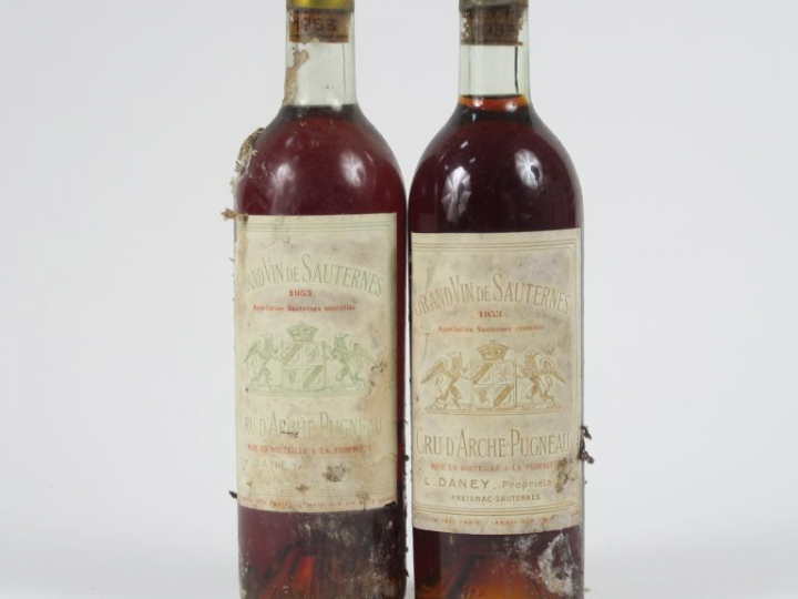 2 BOUTEILLES CRU D'ARCHE PUGNEAU SAUTERNES - 1953 - BG/BLS