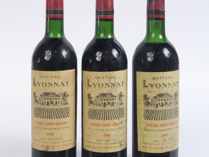 3 BOUTEILLES CHÂTEAU LYONNAT LUSSAC ST EMILION - 1964 - 2 BG/1 HEP