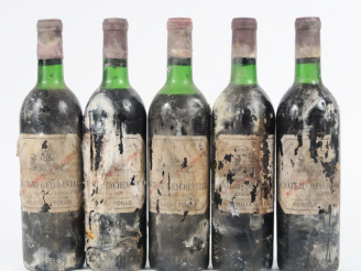 Vente aux enchères 5 BOUTEILLES CHÂTEAU BEYCHEVELLE GCC ST JULIEN - 1971 - 2 LB/2 LB-HEP/