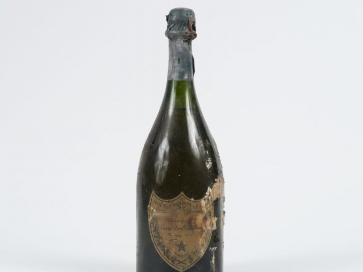 1 BOUTEILLE CHAMPAGNE DOM PERIGNON - 1966 - 3 CM SOUS LA COIFFE/BS/COI