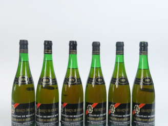 Vente aux enchères 6 BOUTEILLES QUARTS DE CHAUME CHÂTEAU DE BELLE RIVE - 1979 - 3 à 3 CM/