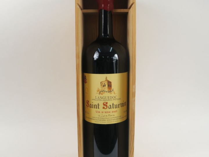 1 FLACON (5 L) SAINT SATURNIN 'VIN D'UNE NUIT' - COFFRET