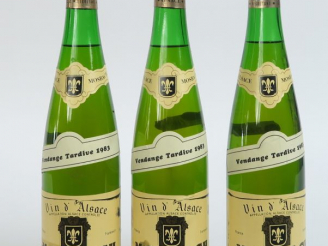 Vente aux enchères 3 BOUTEILLES GEWURZTRAMINER VENDANGES TARDIVES MOSBACH - 1983 - 3 CM