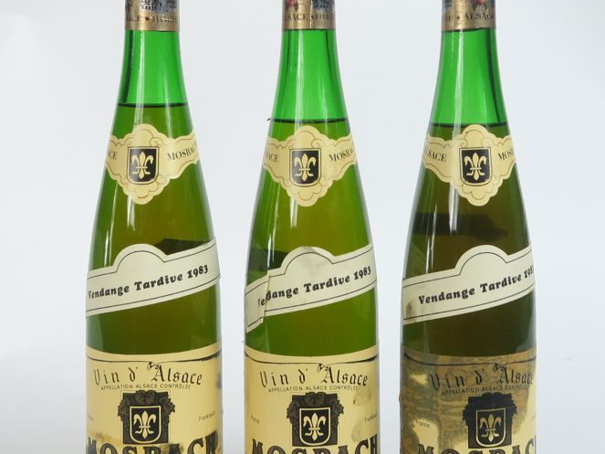 3 BOUTEILLES GEWURZTRAMINER VENDANGES TARDIVES MOSBACH - 1983 - 1 à 4 