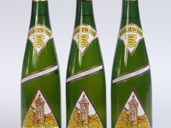 3 BOUTEILLES GEWURZTRAMINER VENDANGES TARDIVES BAUMANN - 1985 - 2 à 3 