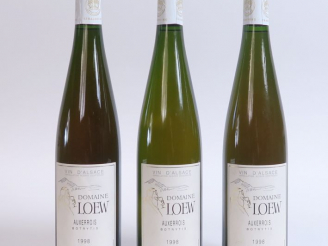 Vente aux enchères 3 BOUTEILLES AUXERROIS BOTRYTIS DOMAINE LOEW - 1998 - 0,5 CM