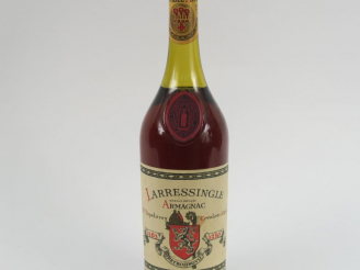 Vente aux enchères 1 BOUTEILLE ARMAGNAC LARRESSINGLE V.S.O.P.