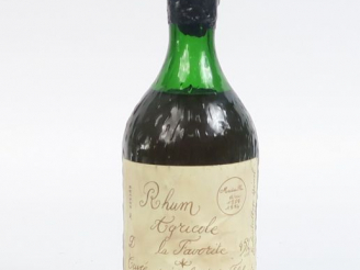 Vente aux enchères 1 BOUTEILLE DE RHUM AGRICOLE LA FAVORITE 'CUVEE SPECIALE DE LA FLIBUST