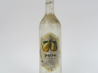 Vente aux enchères 1 BOUTEILLE (1 L) EAU DE VIE DE POIRE - BEP